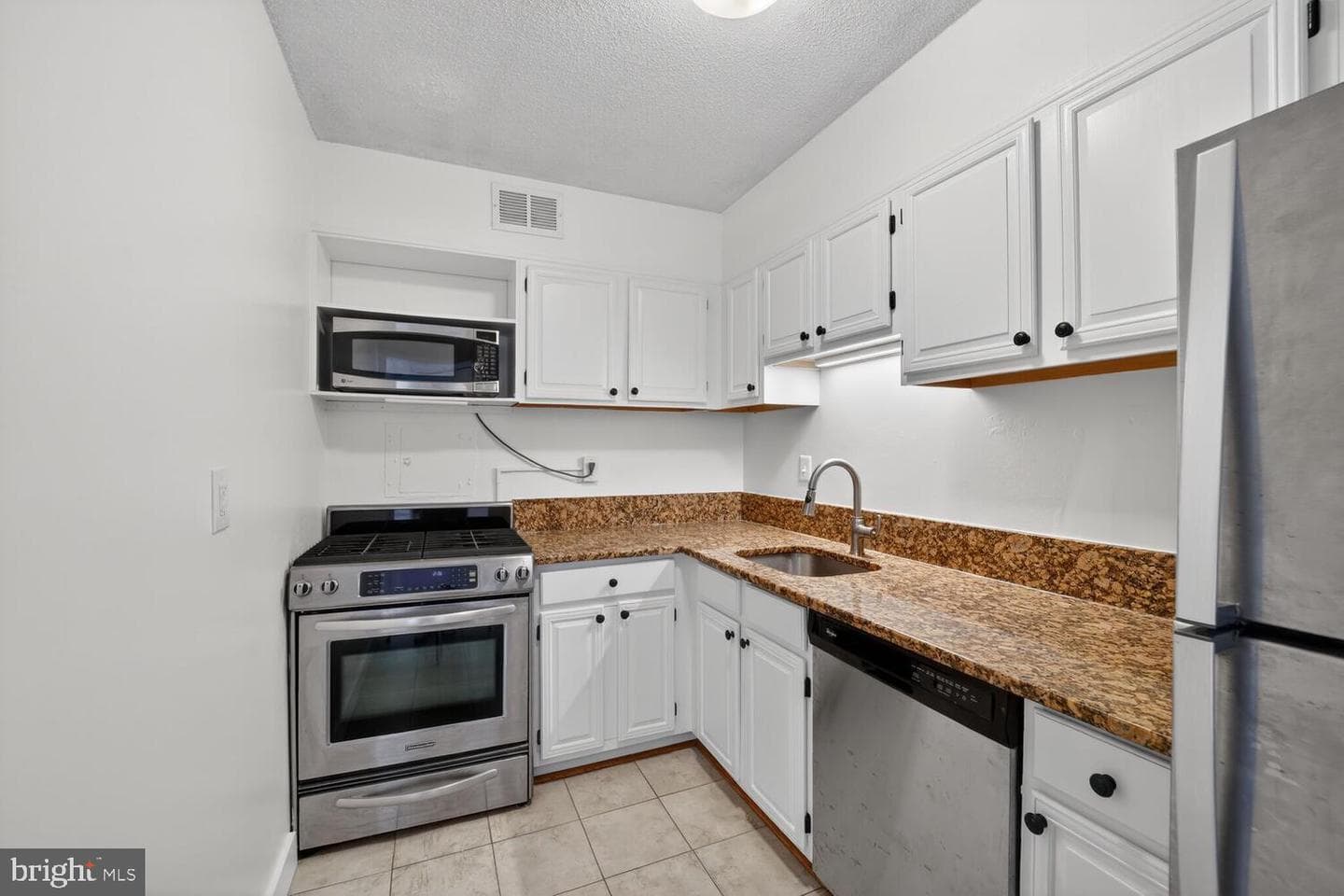 240 M Street SW #e406 photo 12