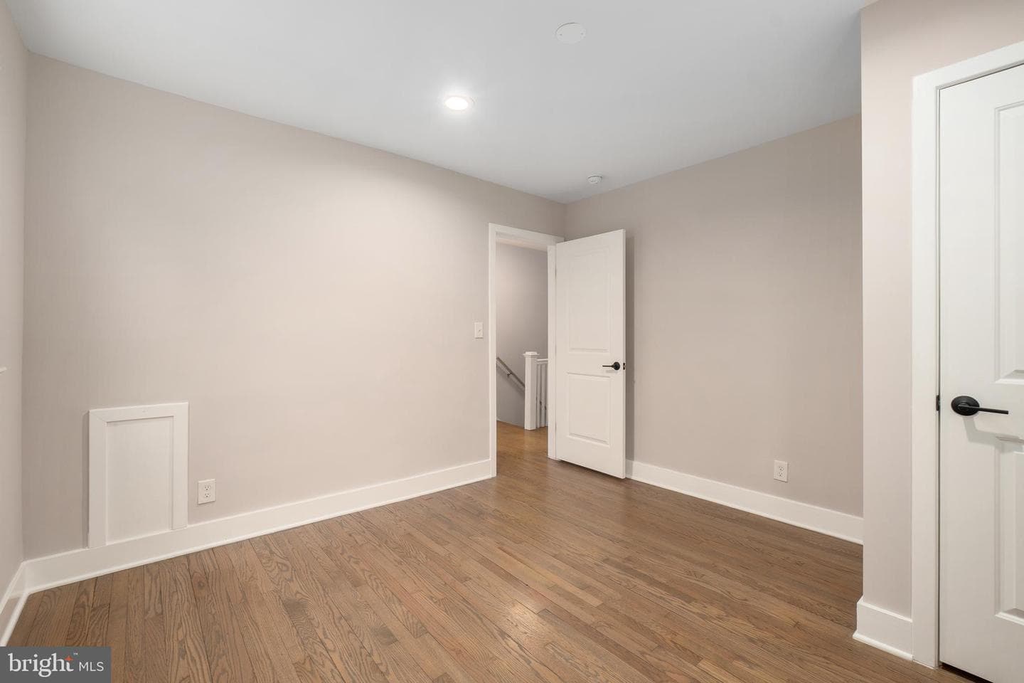50 53rd Street SE photo 20