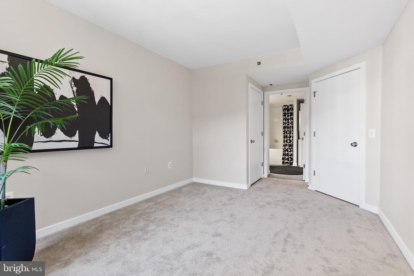 3883 Connecticut Avenue NW #303 photo 20