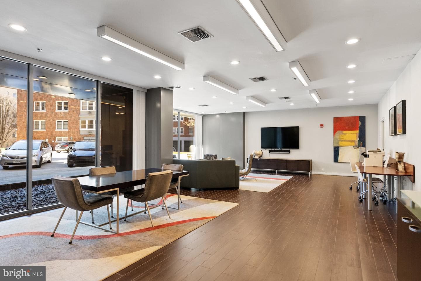 3883 Connecticut Avenue NW #303 photo 32