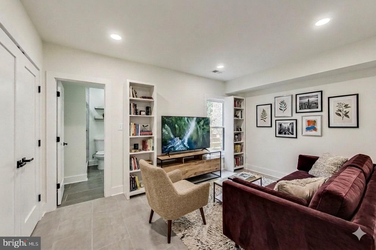 1626 K Street NE #a photo 7
