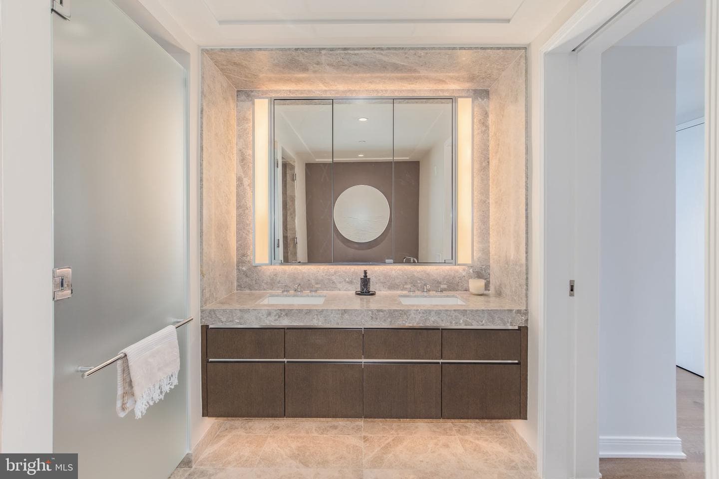 601 Wharf Street SW #203 photo 14
