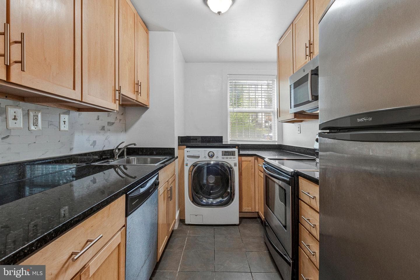 2832 Hartford Street SE #104 photo 4