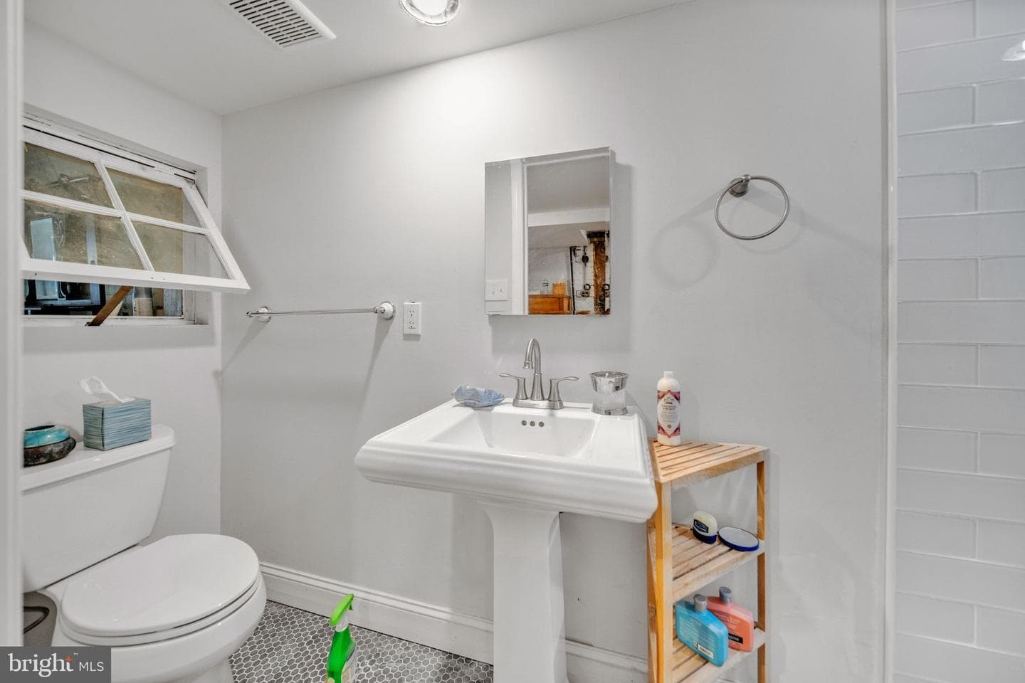 513 Nicholson Street NW photo 24