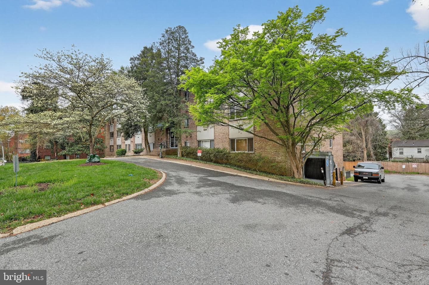 4570 Macarthur Boulevard NW #208 photo 17