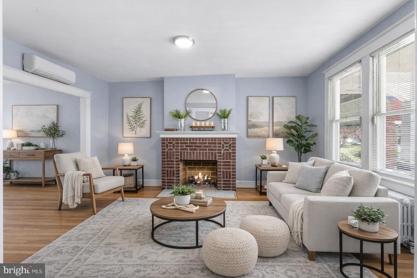 325 Madison Street NW photo 4