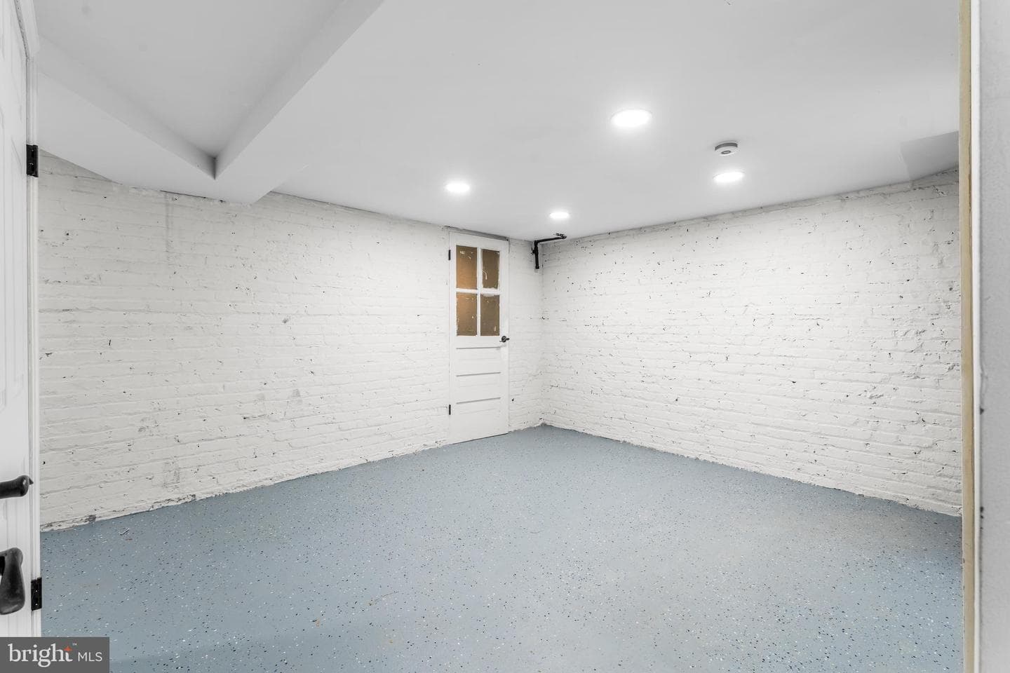 325 Madison Street NW photo 46