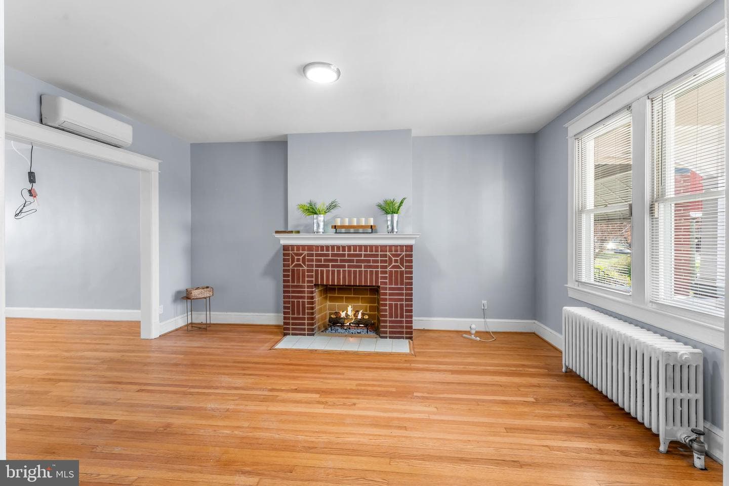 325 Madison Street NW photo 8