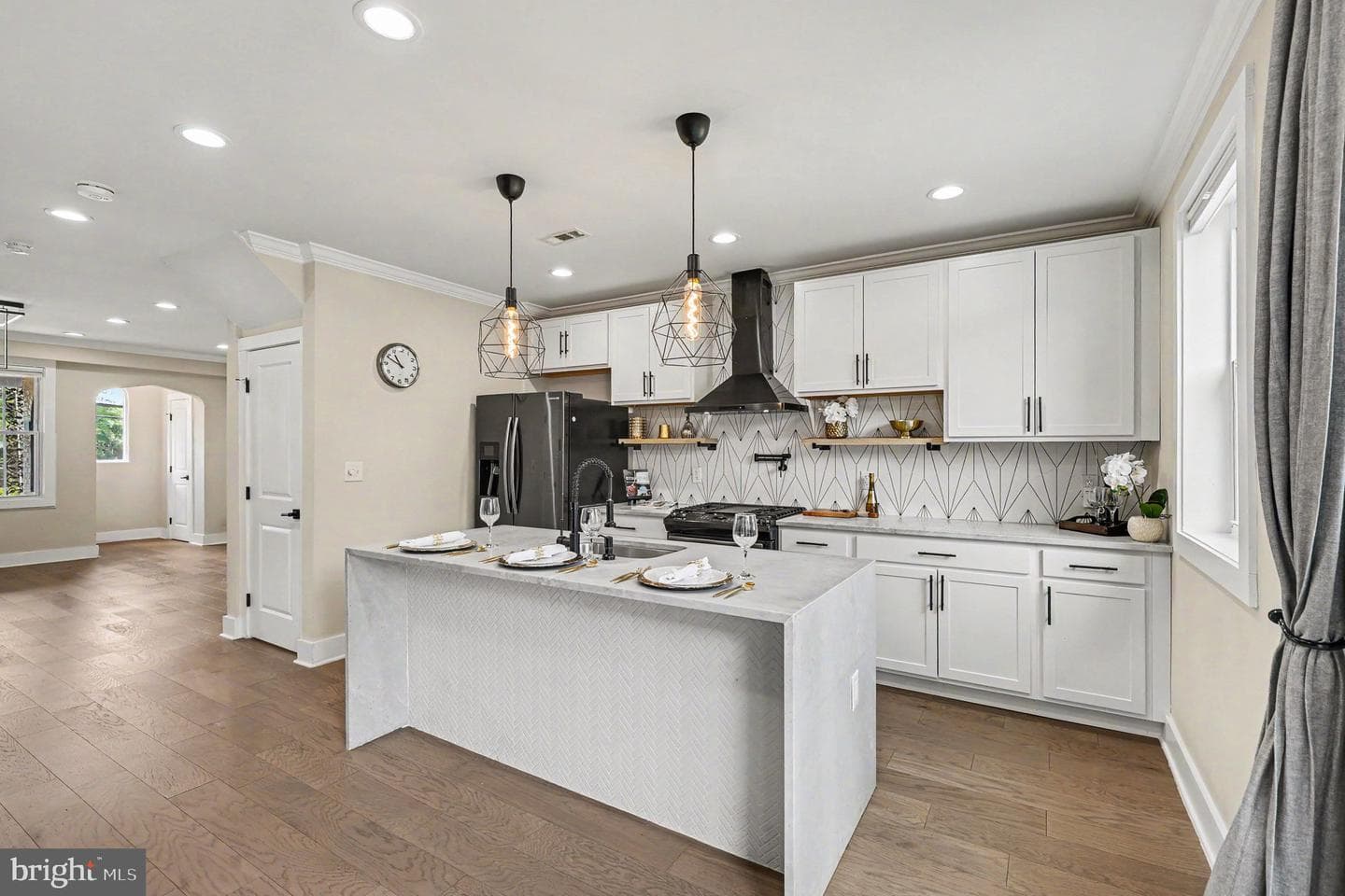 231 Ingraham Street NW photo 3