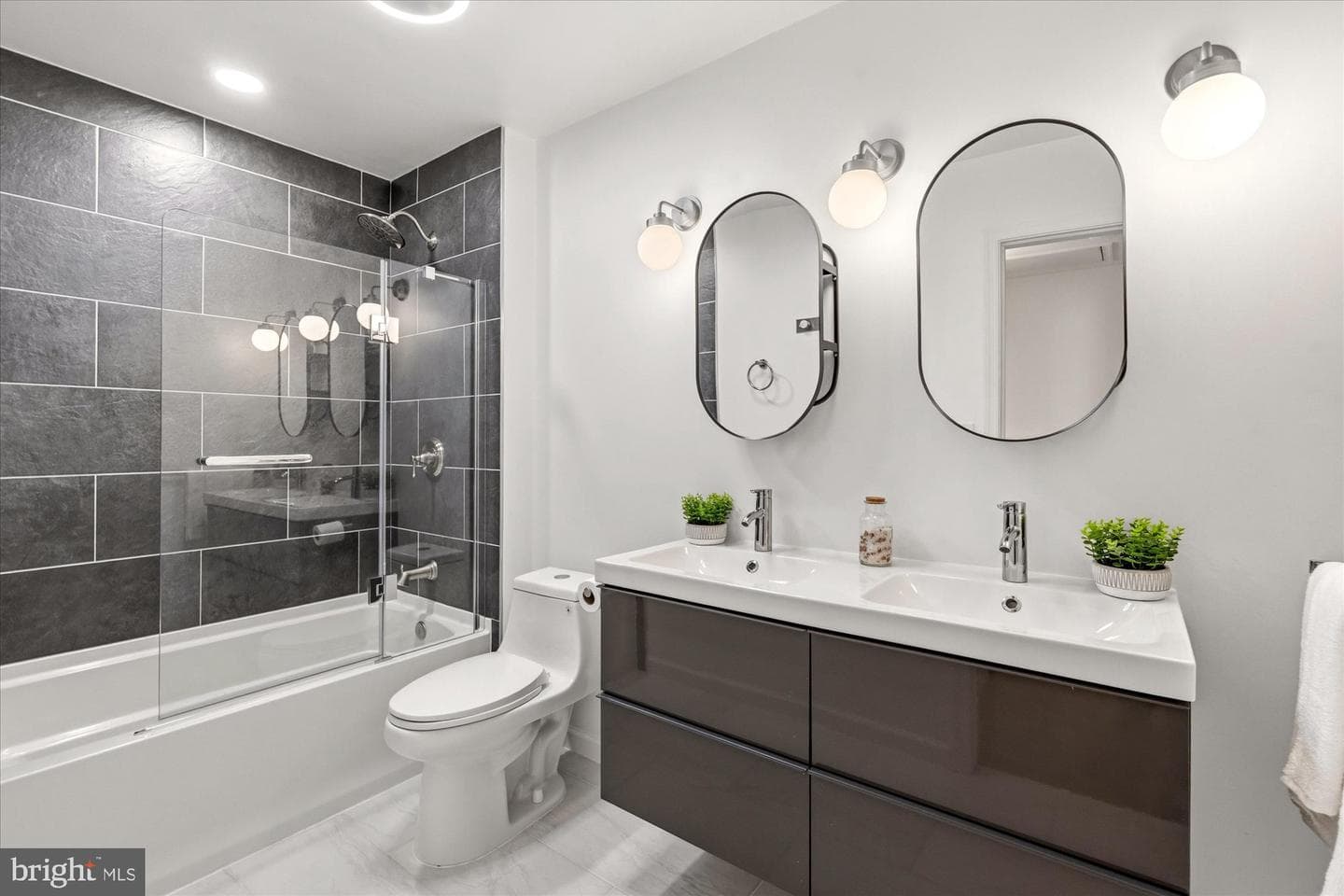 4206 48th Place NW photo 27