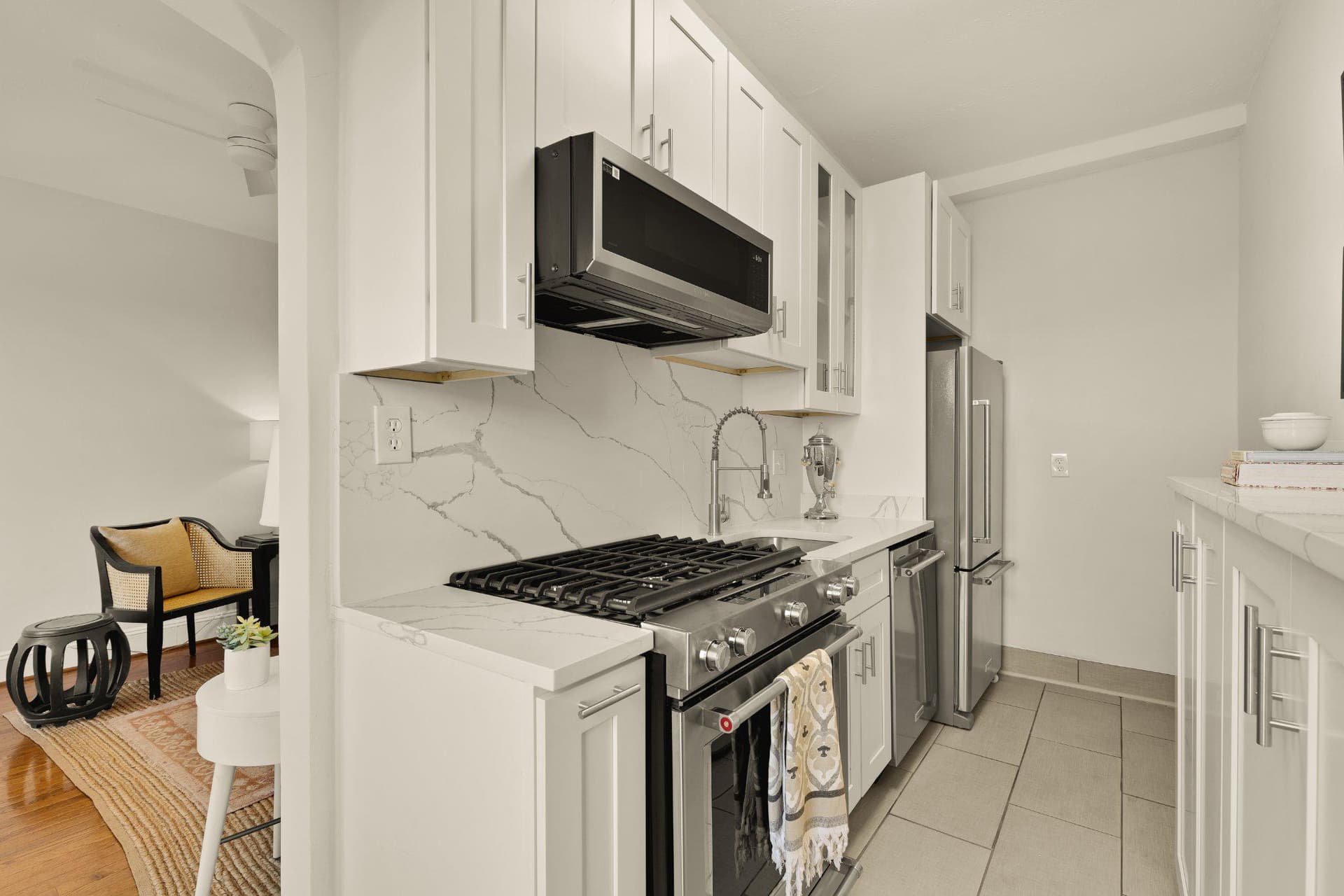 644 Massachusetts Avenue NE #400 photo 12