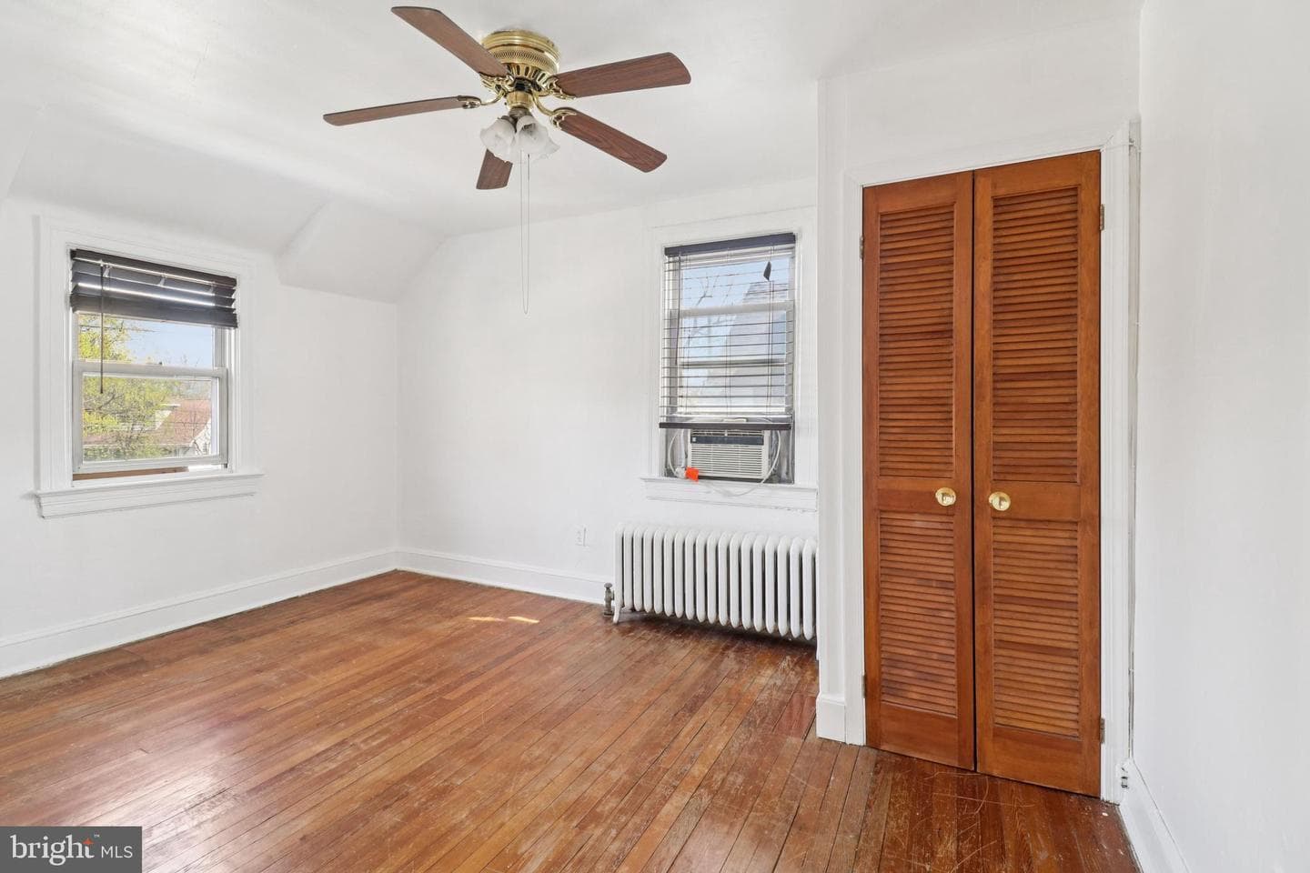 3149 Newton Street NE photo 33