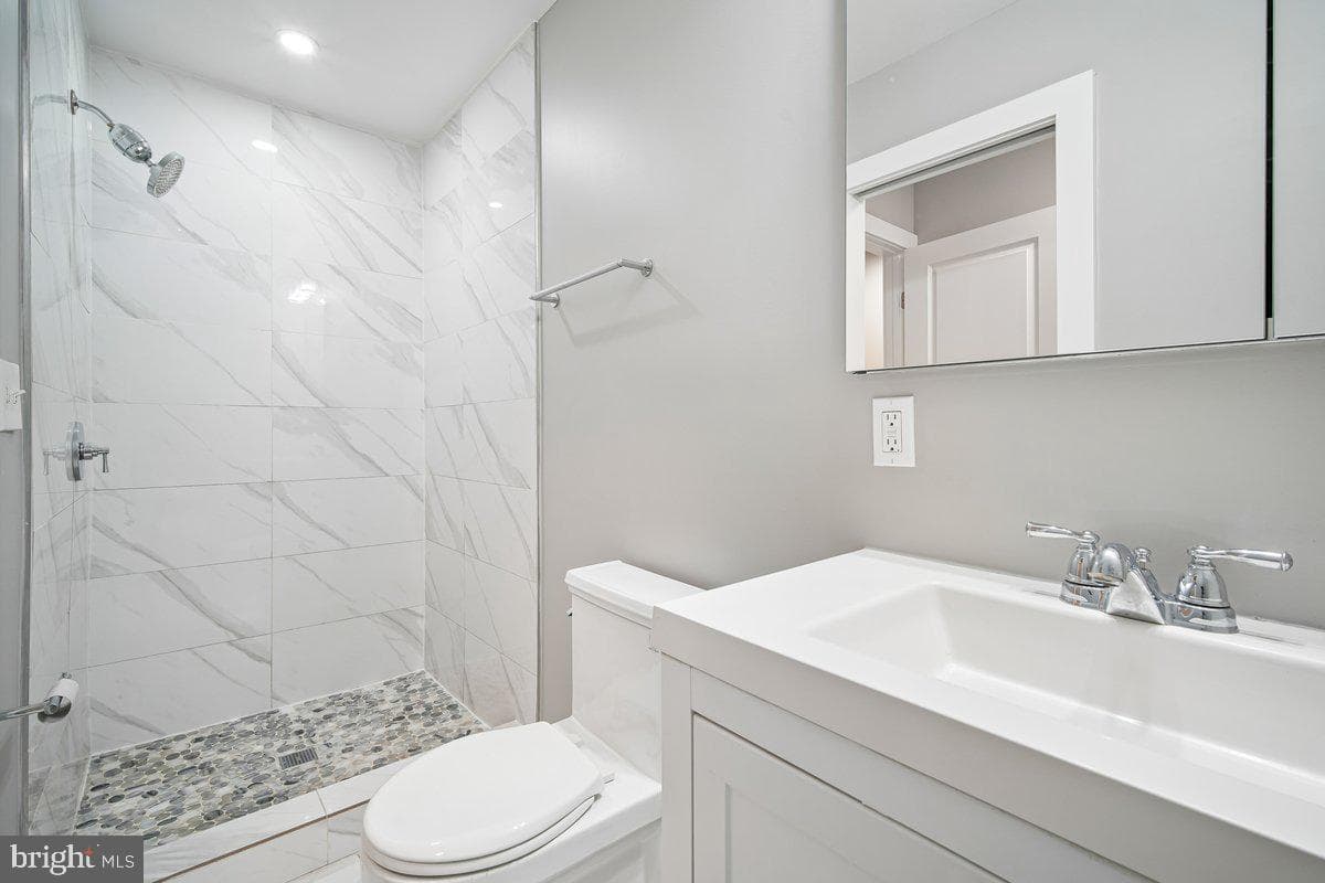 742 Irving Street NW photo 30