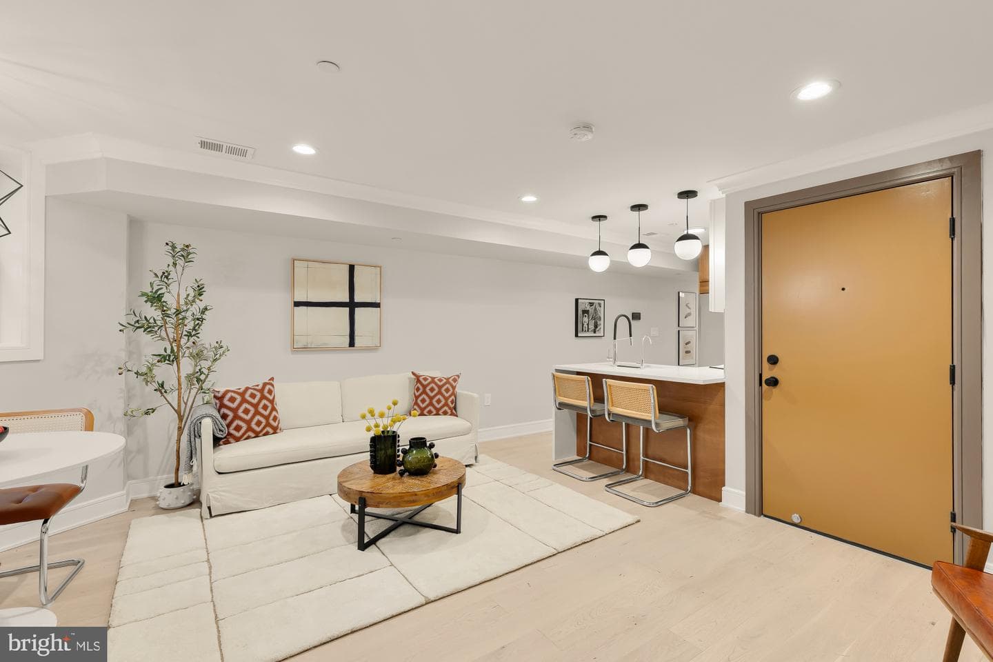 647 G Street SE #2 photo 4