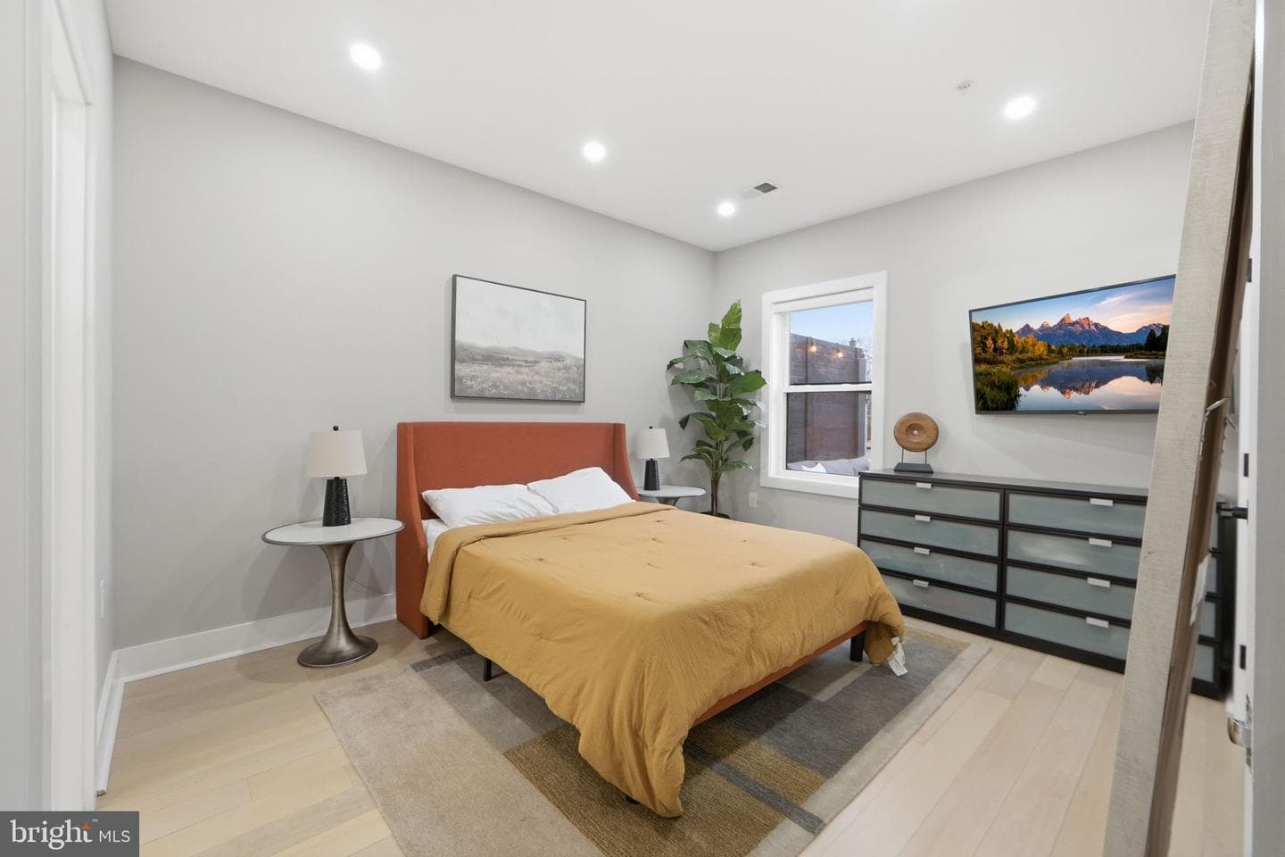 533 Shepherd Street NW photo 32