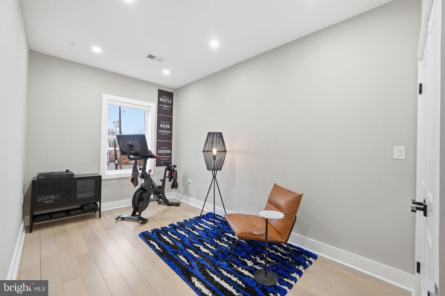 533 Shepherd Street NW photo 39