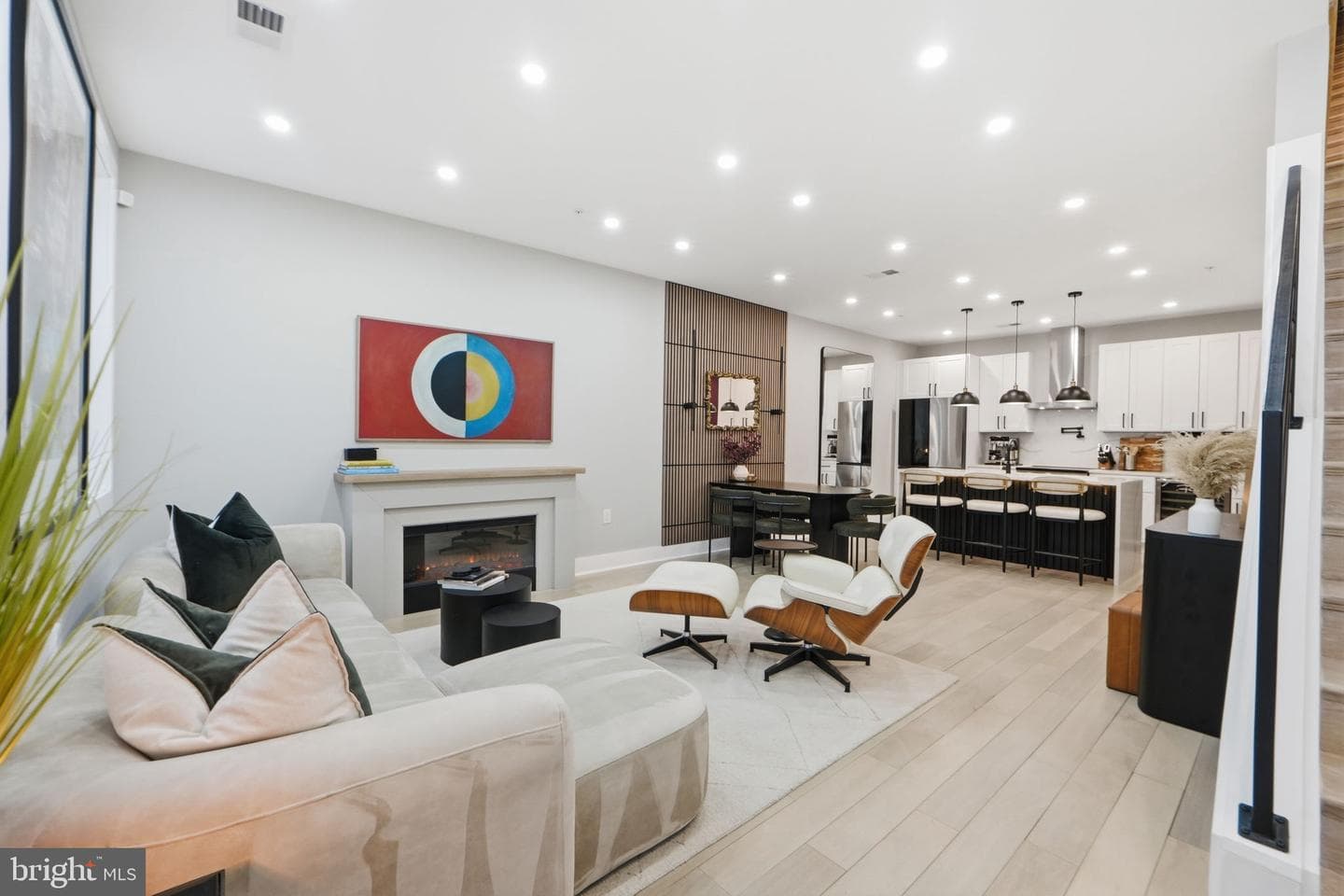 533 Shepherd Street NW photo 8