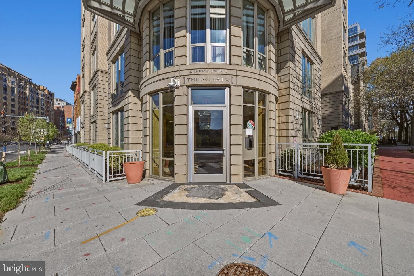 301 Massachusetts Avenue NW #403 photo 3