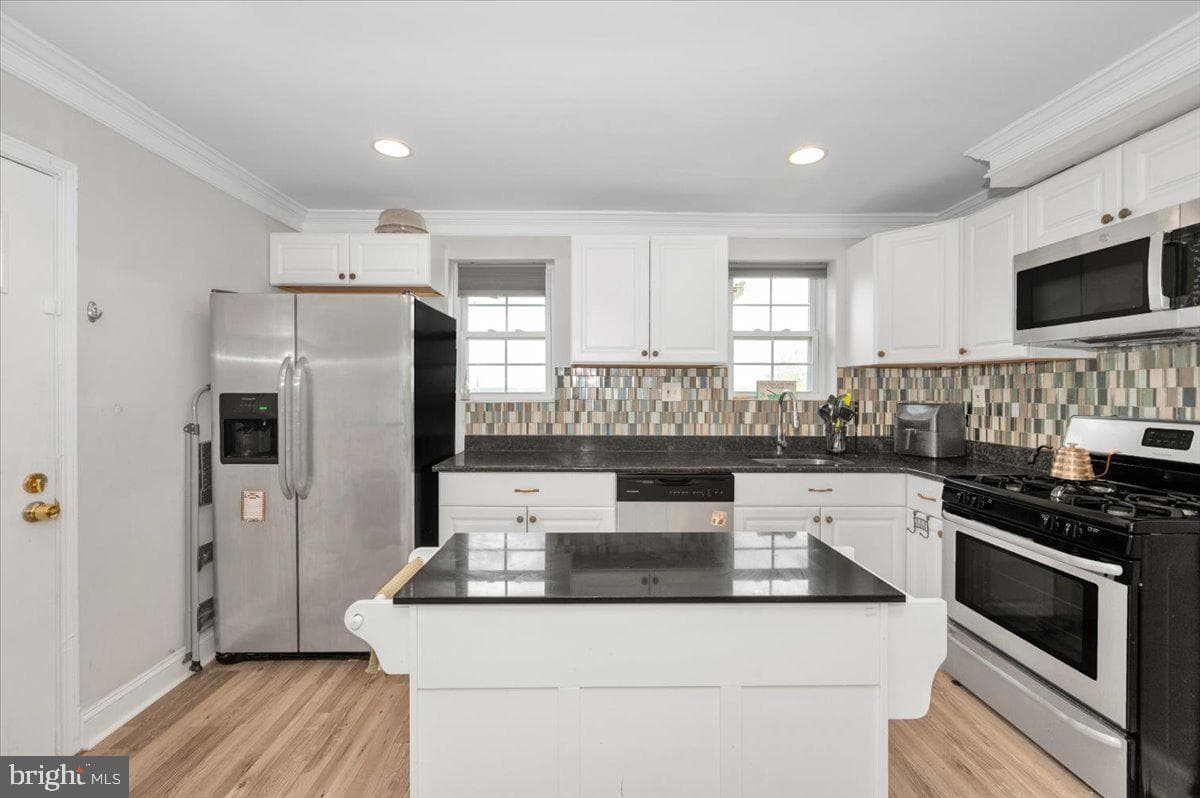 5124 Just Street NE photo 7