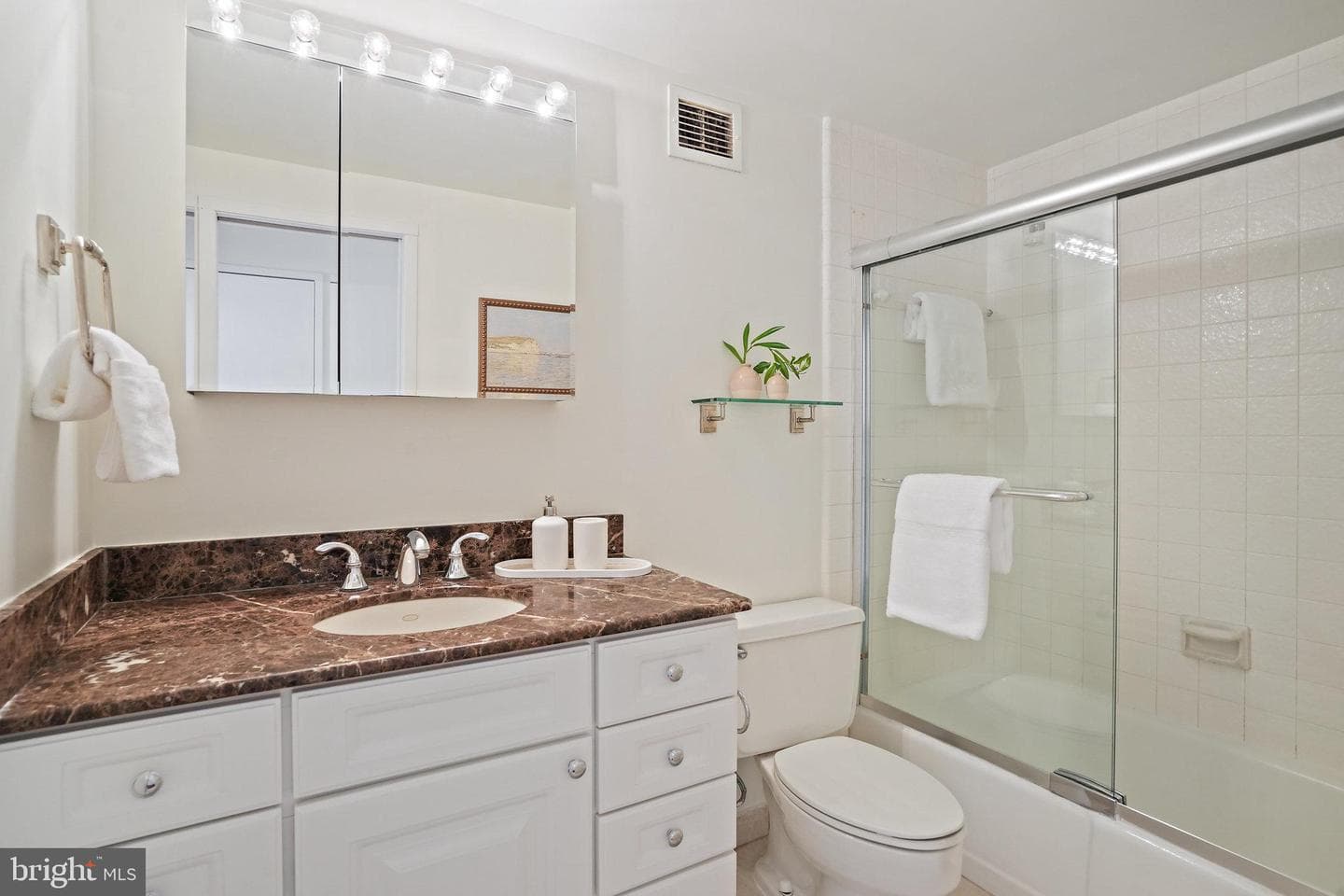 2555 Pennsylvania Avenue NW #407 photo 25