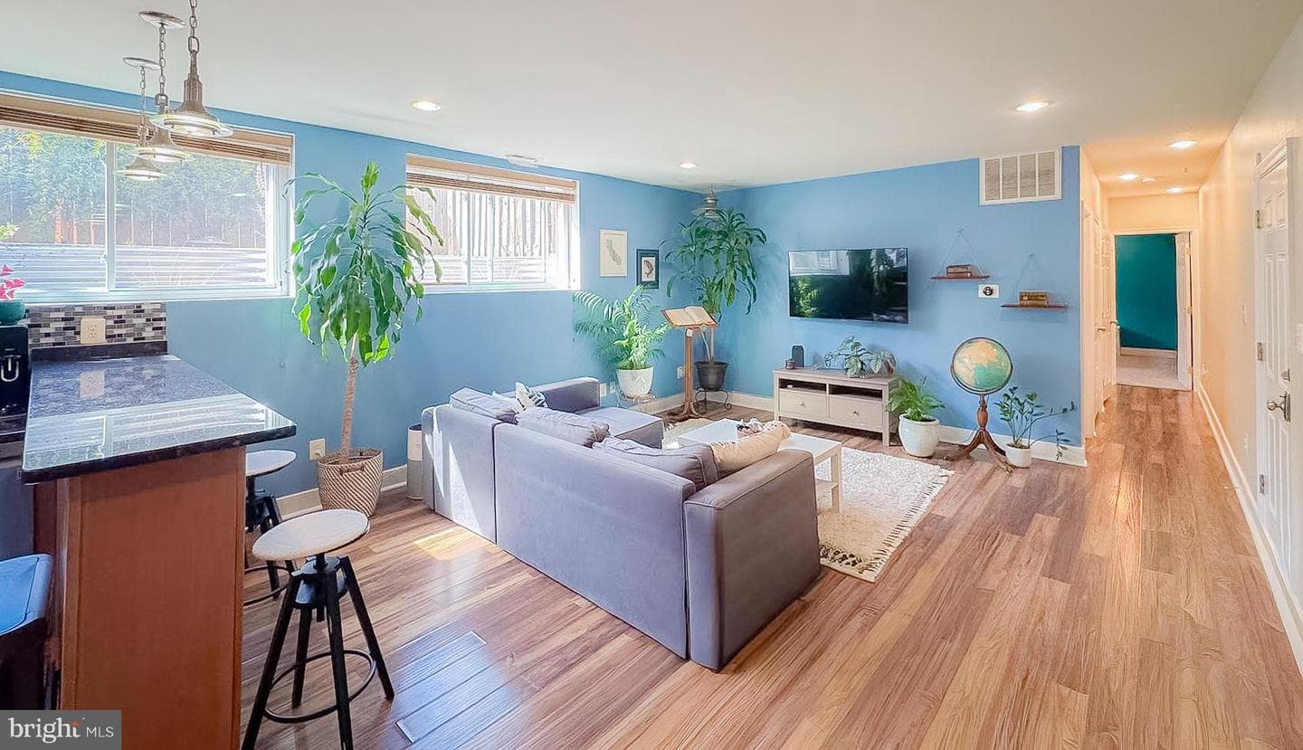 423 18th Street NE #12 photo 6