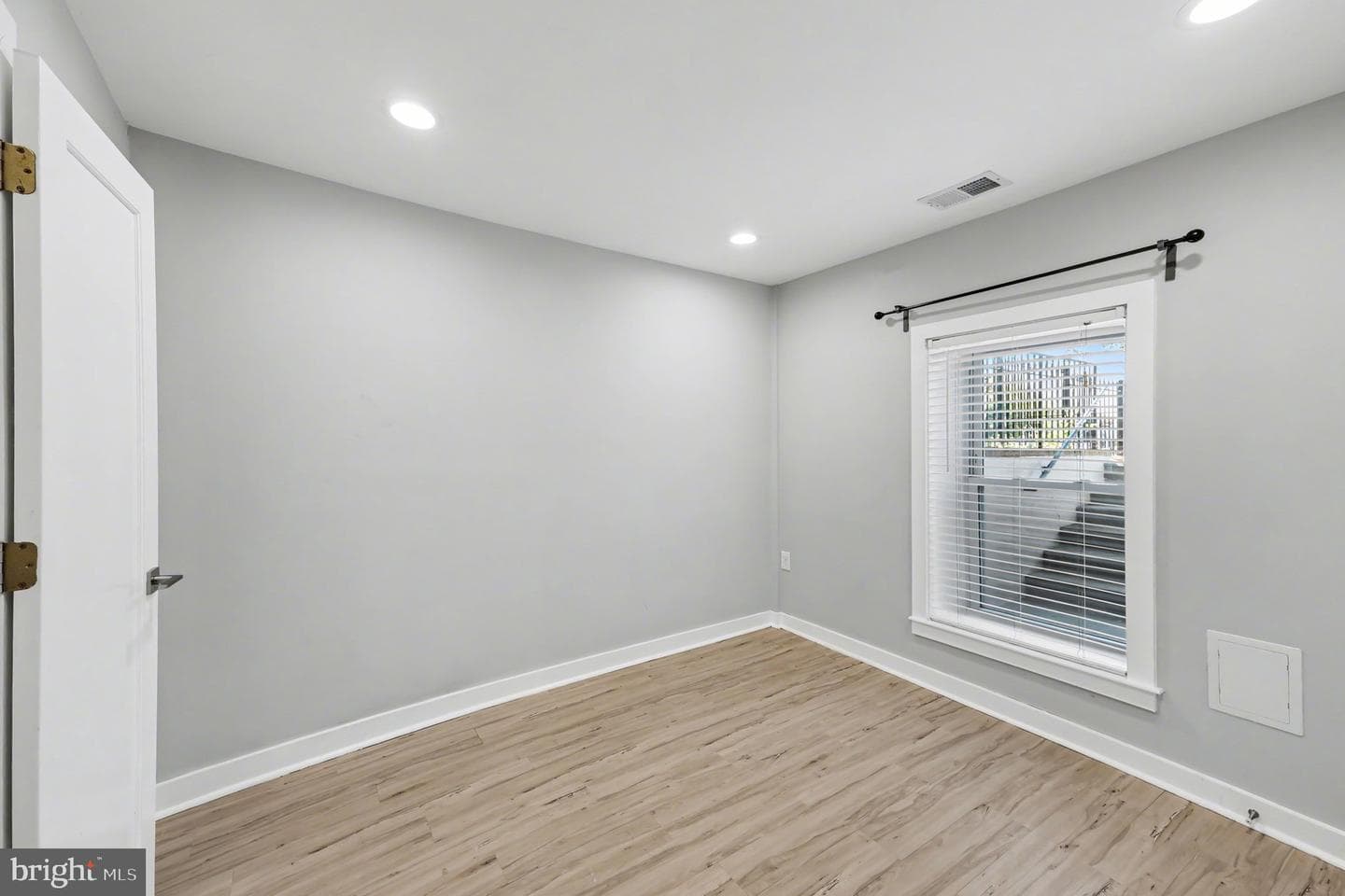 3639 New Hampshire Avenue NW photo 34