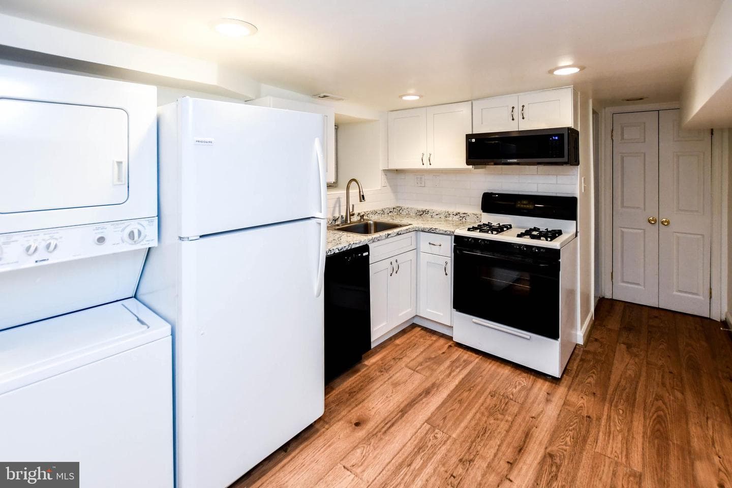 34 R Street NE photo 68