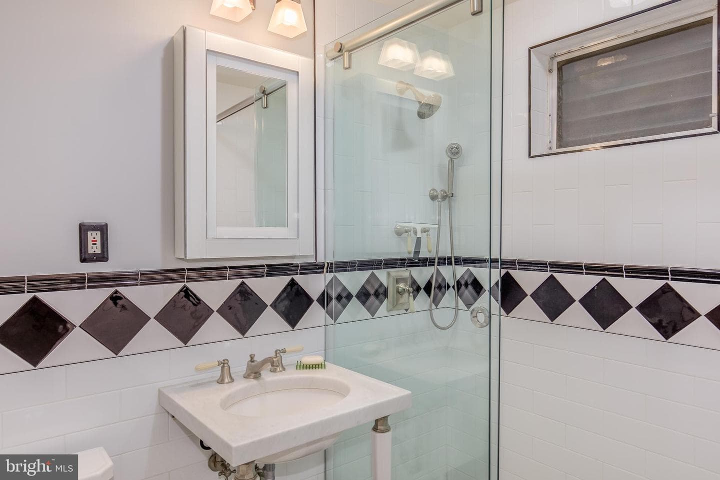 4000 Cathedral Avenue NW #736-B photo 23