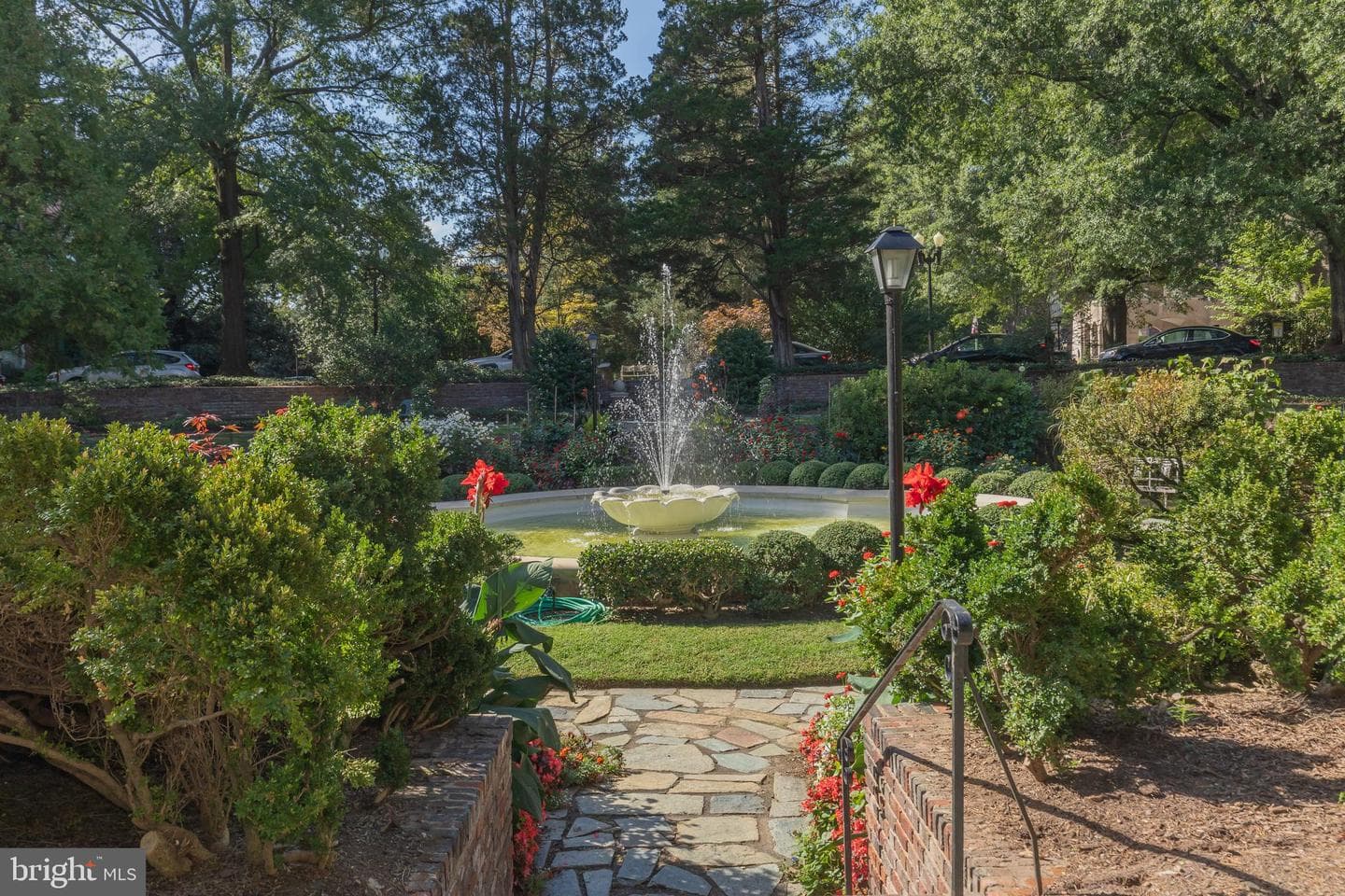 4000 Cathedral Avenue NW #736-B photo 35