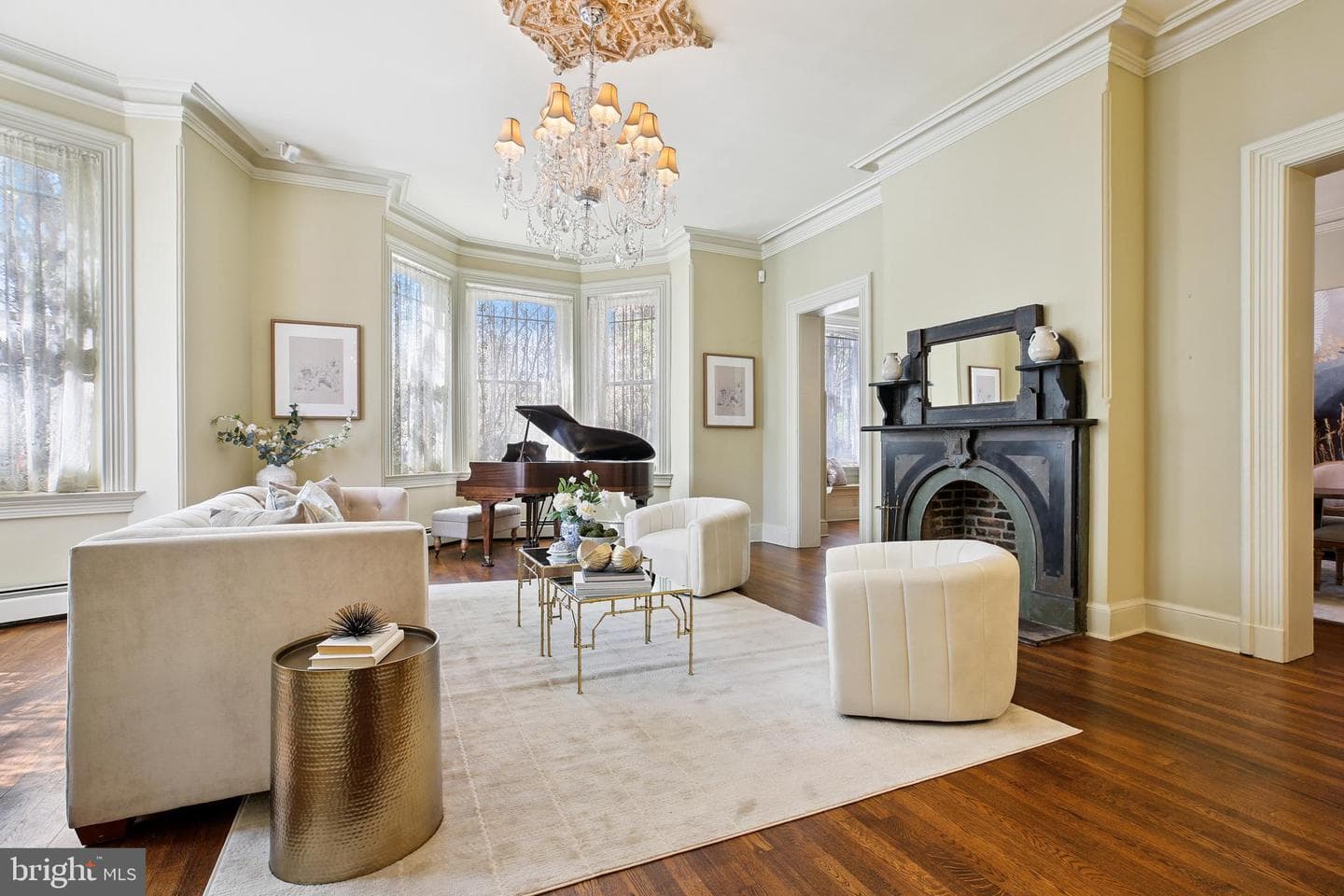 17 Logan Circle NW photo 4