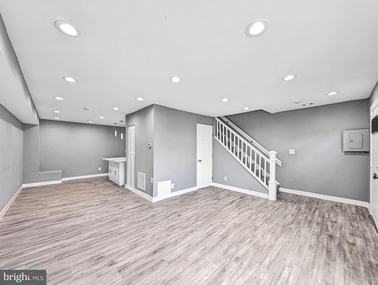 2240 15th Street NE photo 4