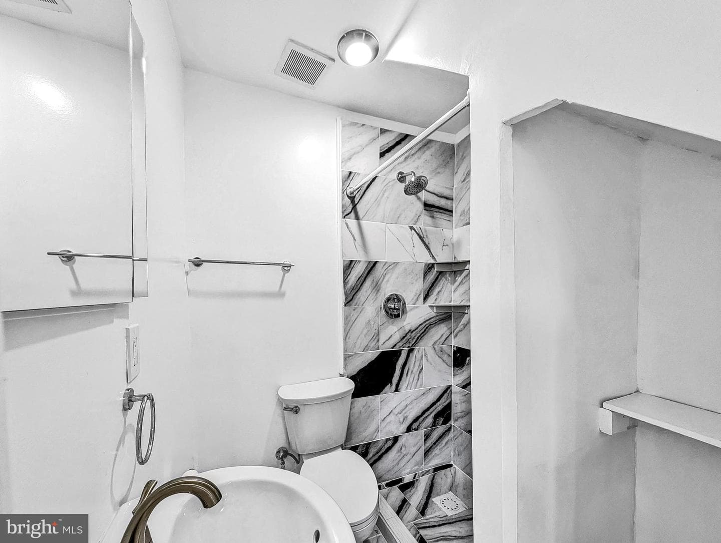 2240 15th Street NE photo 7
