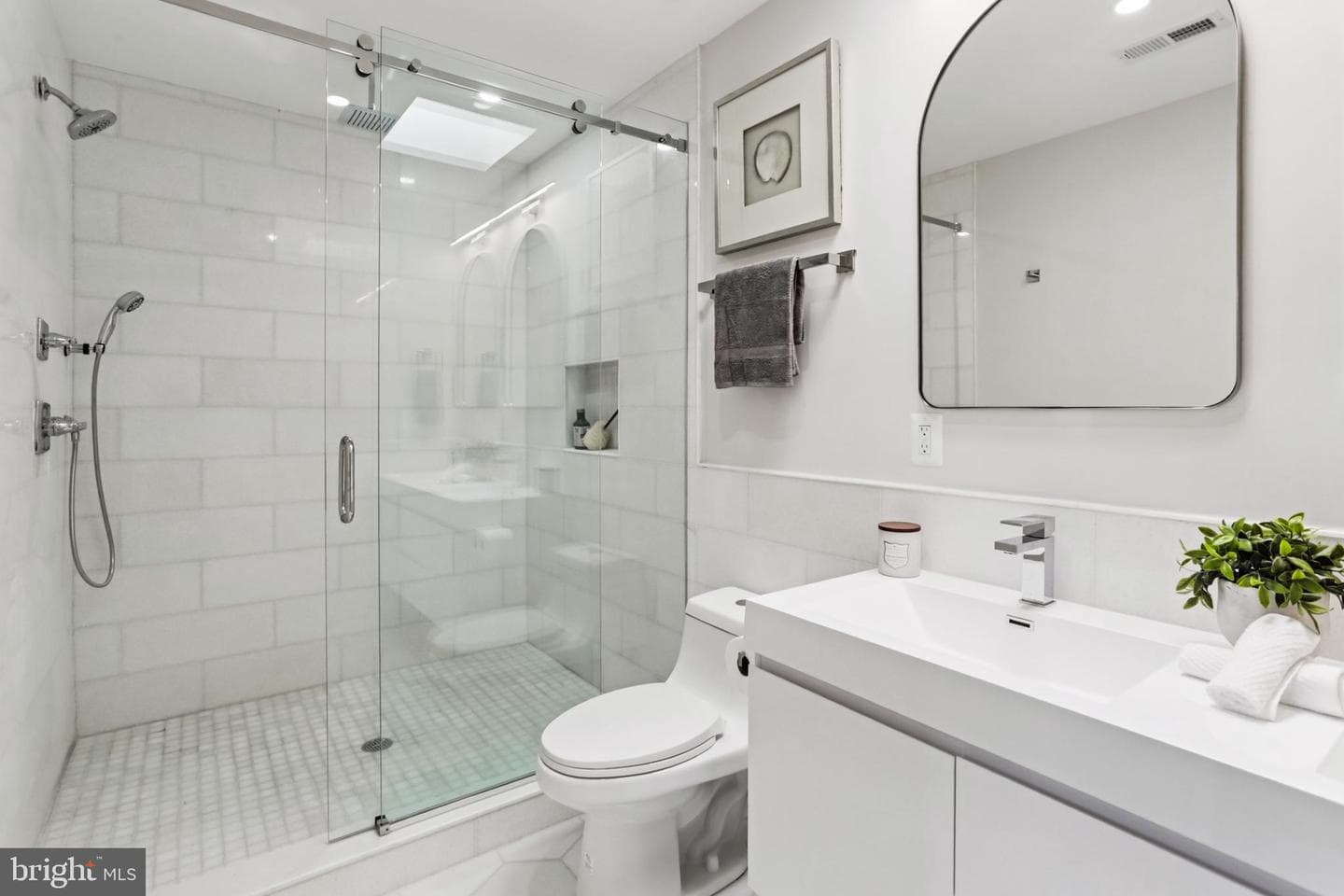 208 Webster Street NW photo 21