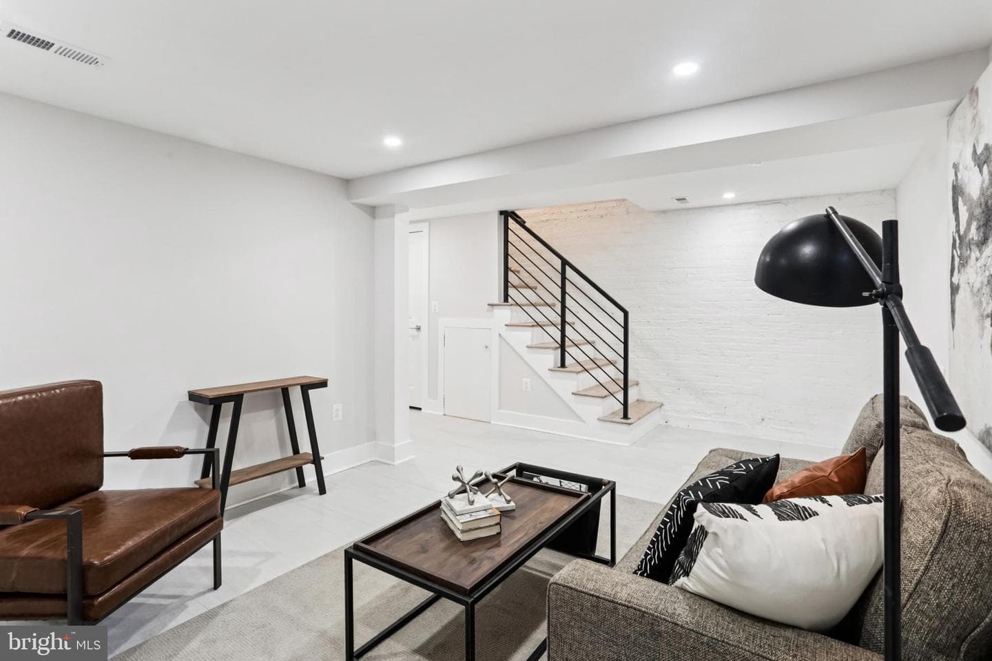 208 Webster Street NW photo 33