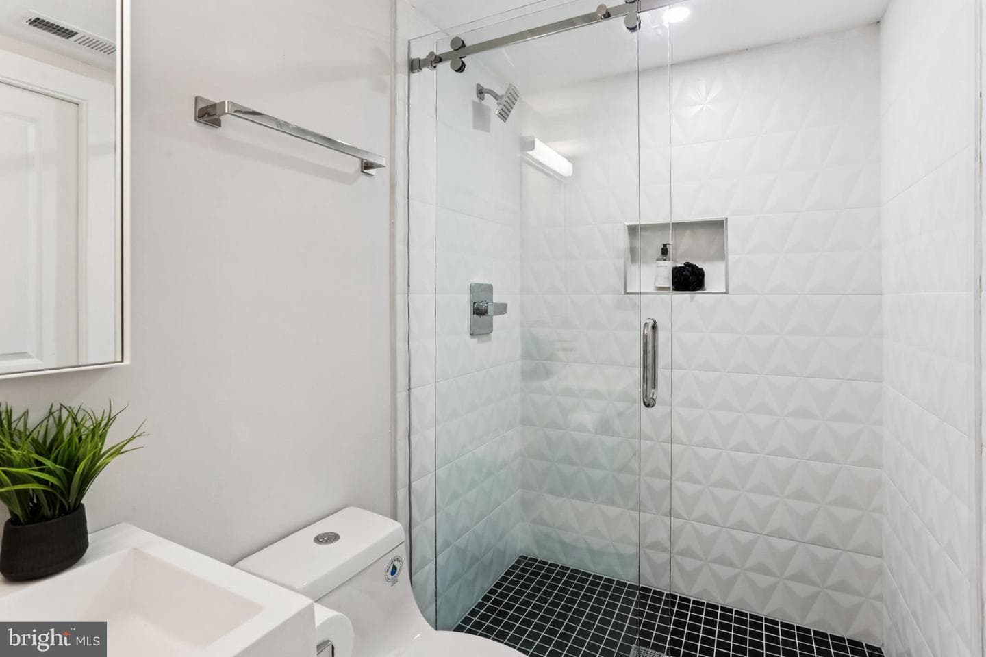 208 Webster Street NW photo 39