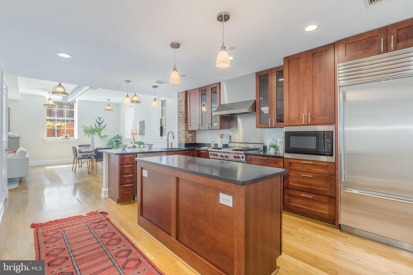 215 I Street NE #105 photo 17