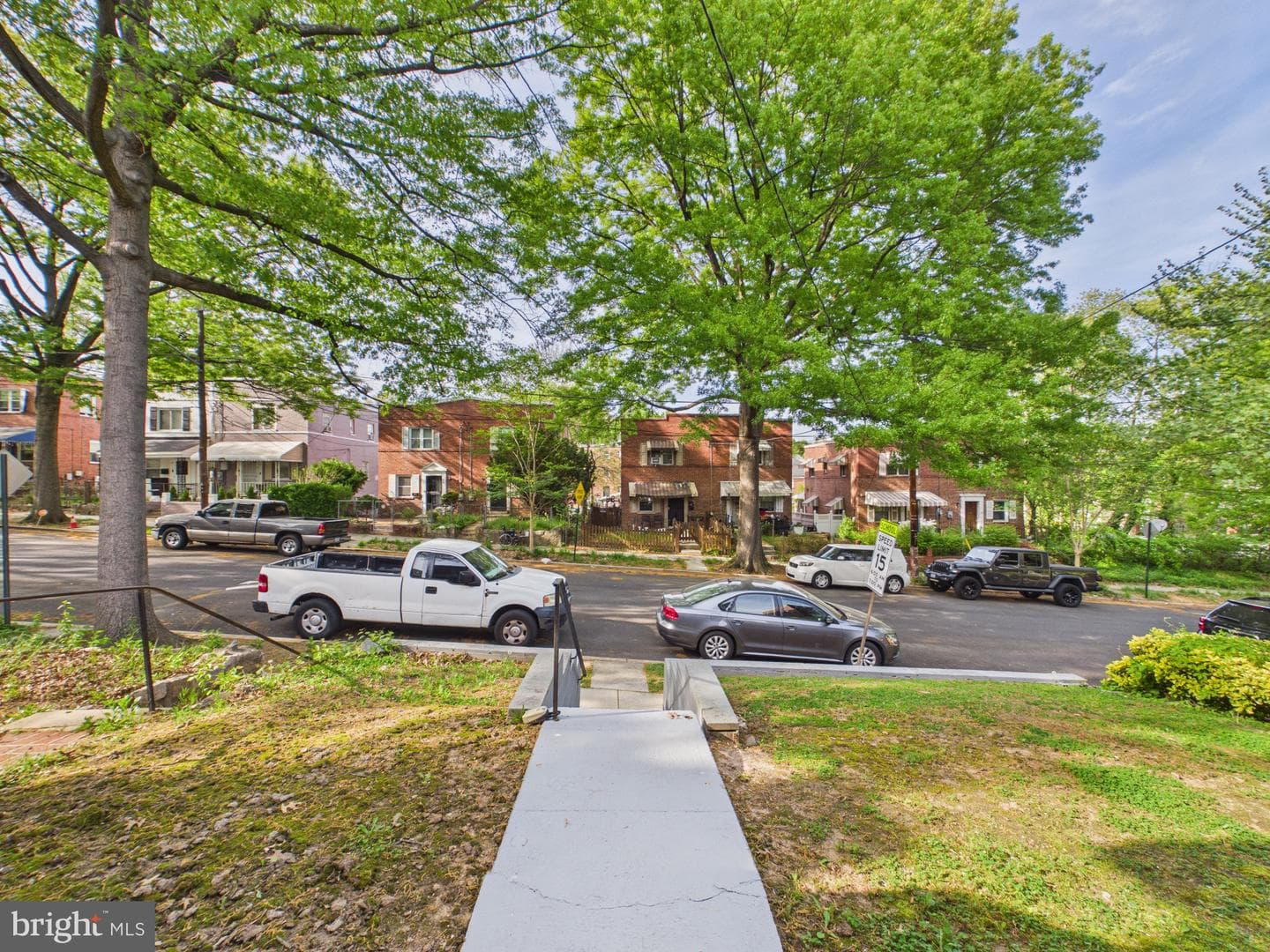 70 Darrington Street SW photo 4