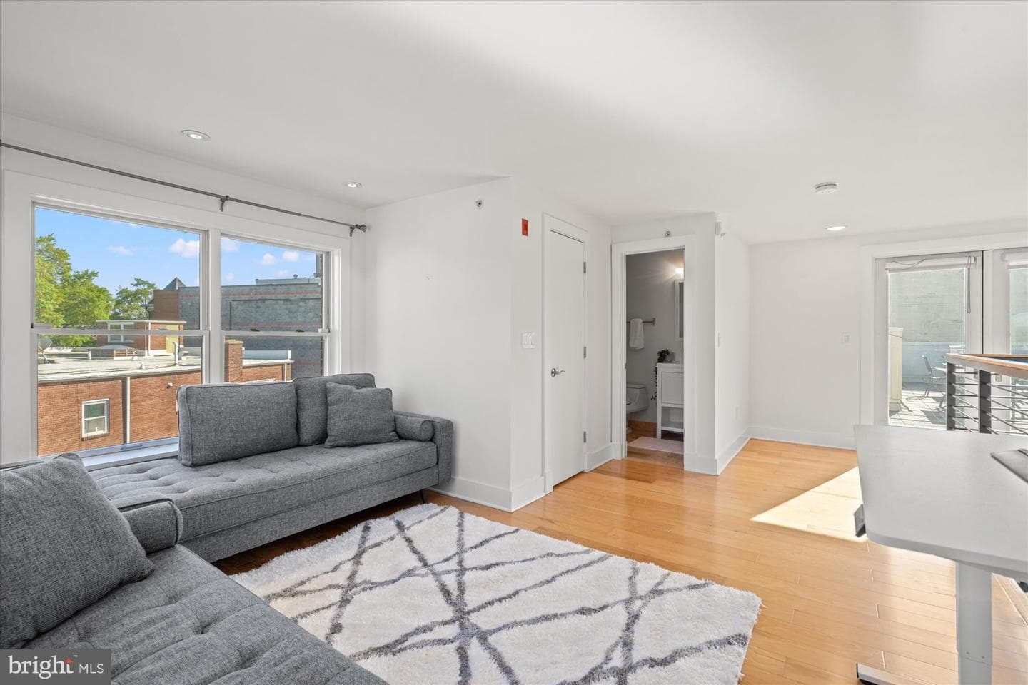 449 R Street NW #301 photo 21