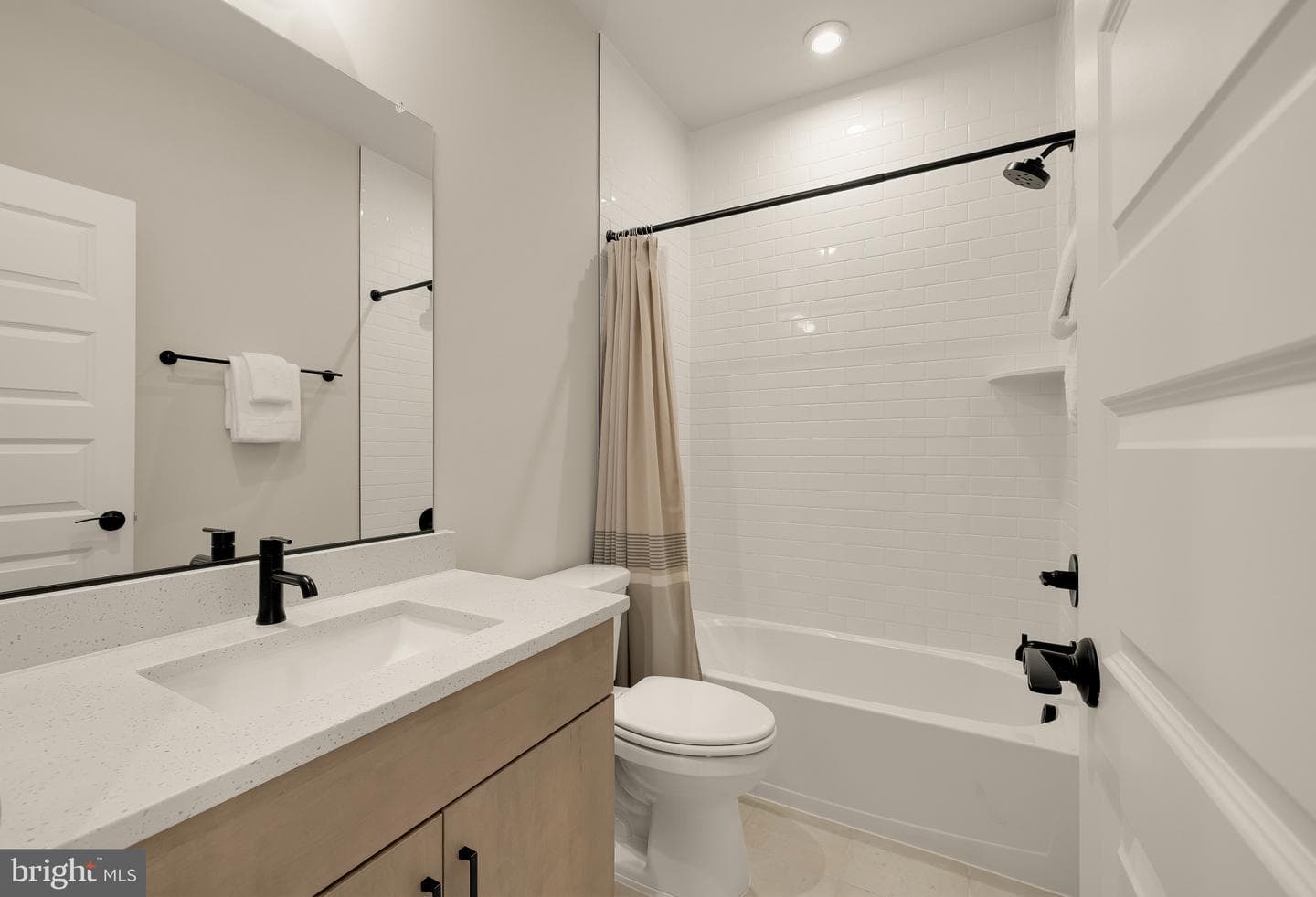 452 Altezza Drive NE photo 34
