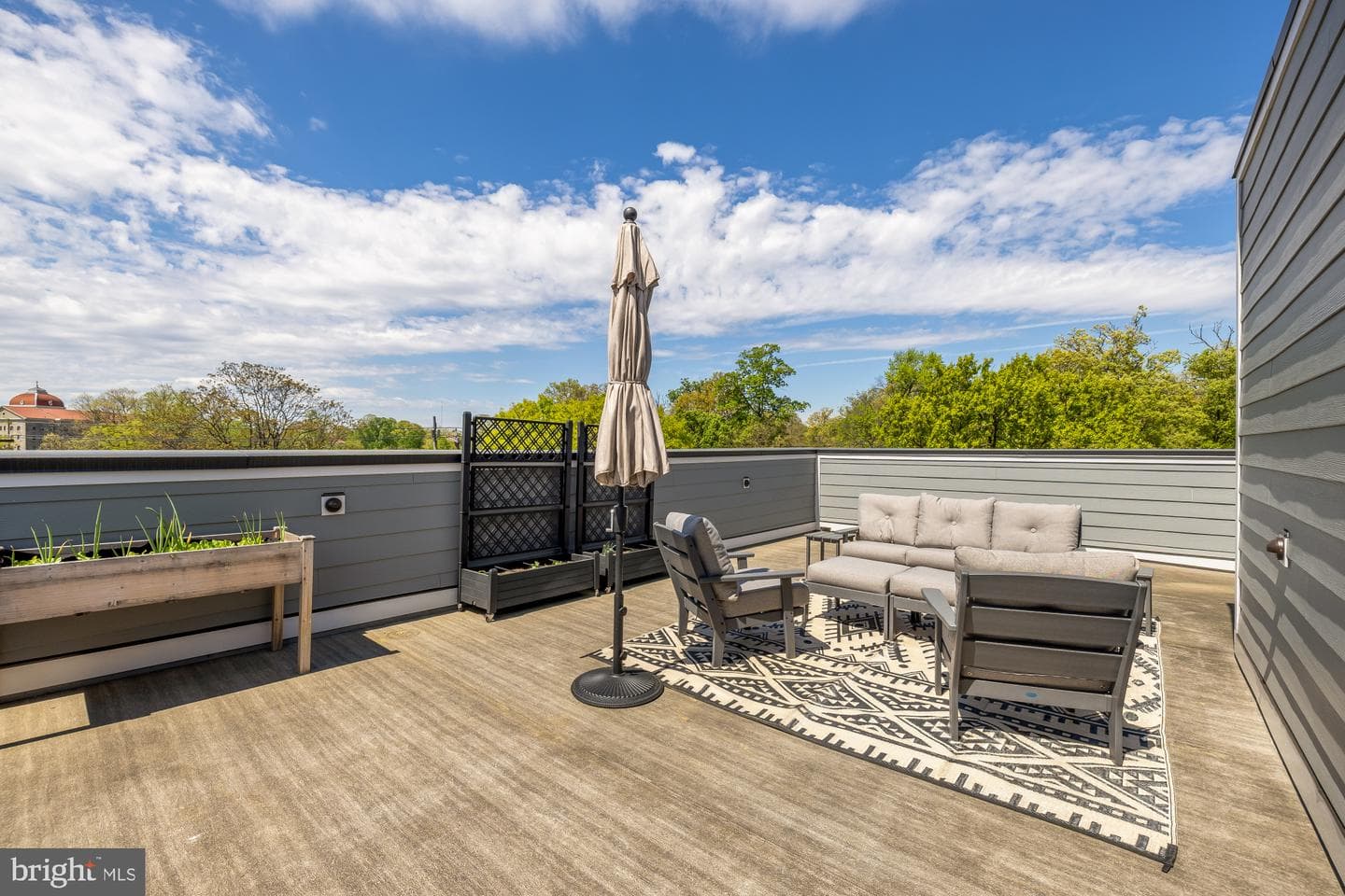 452 Altezza Drive NE photo 45