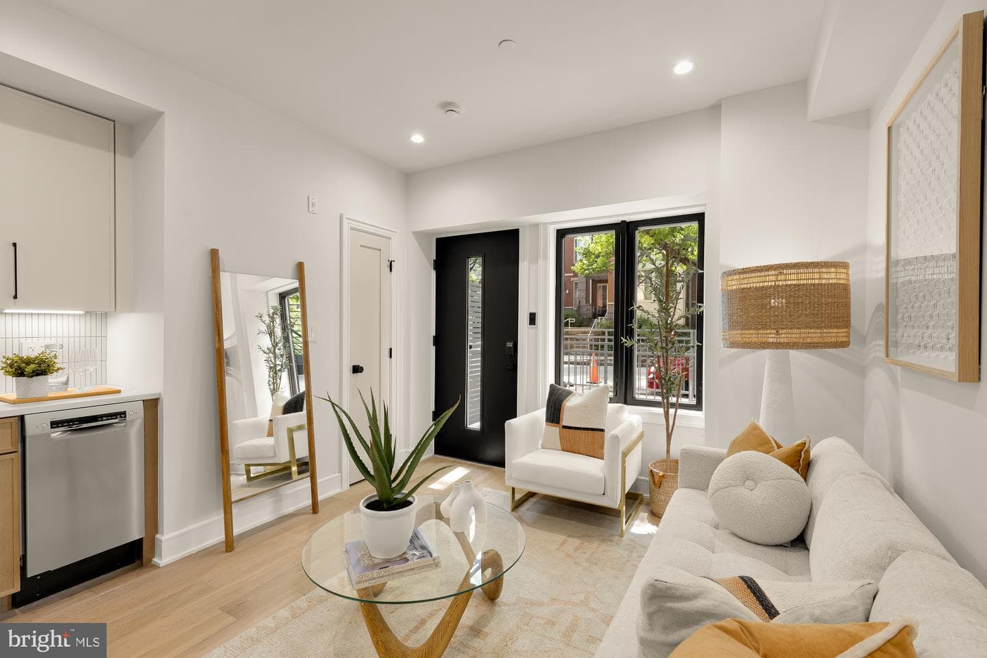 1463 Harvard Street NW #3 photo 3