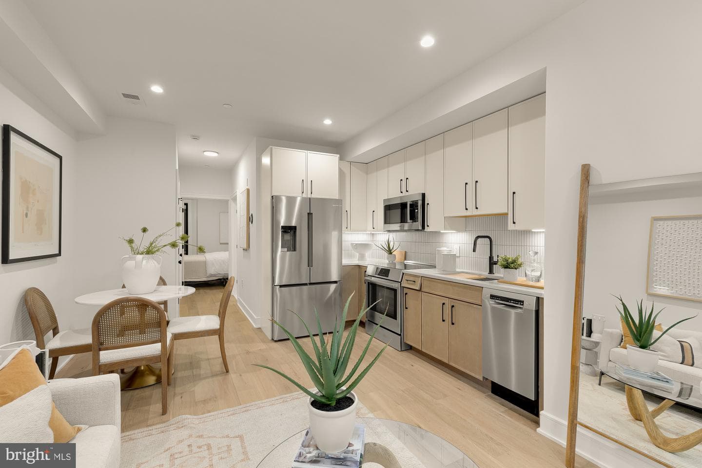 1463 Harvard Street NW #3 photo 4