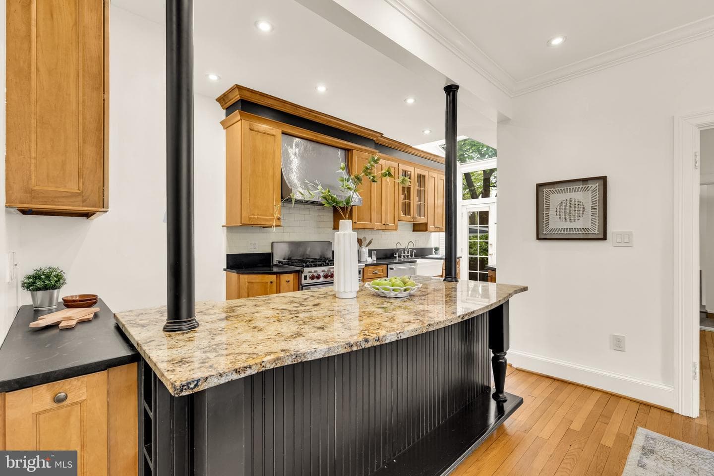 3737 Van Ness Street NW photo 11