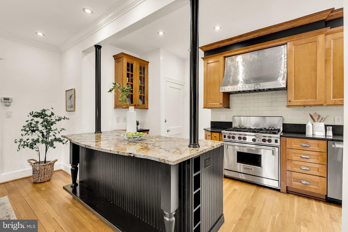 3737 Van Ness Street NW photo 12