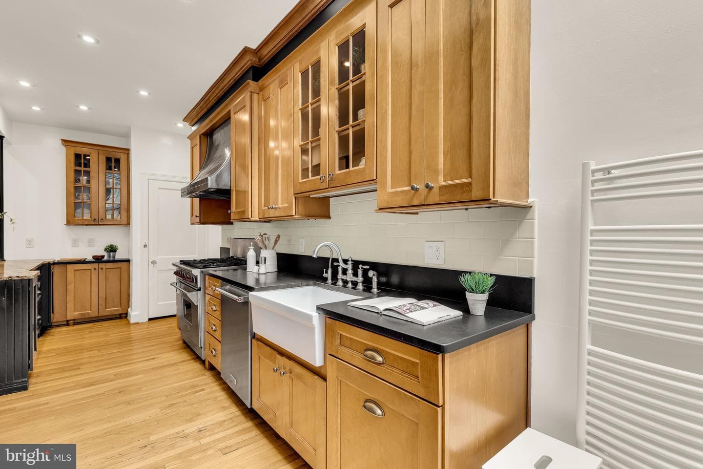 3737 Van Ness Street NW photo 14