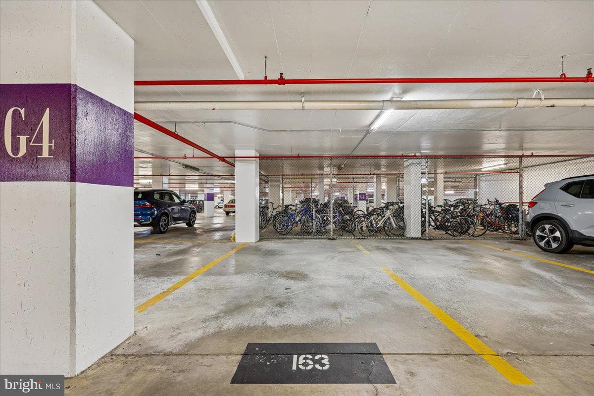2111 Wisconsin Avenue NW #118 photo 42