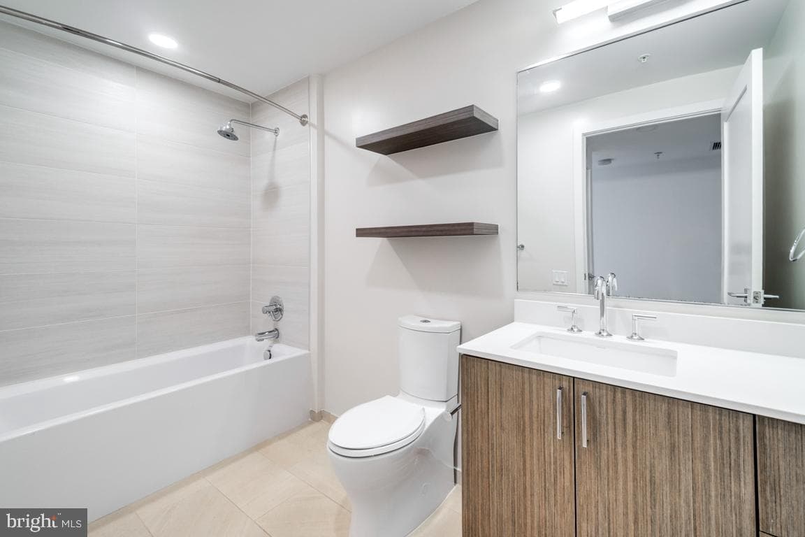 1211 Van Street SE #806 photo 12