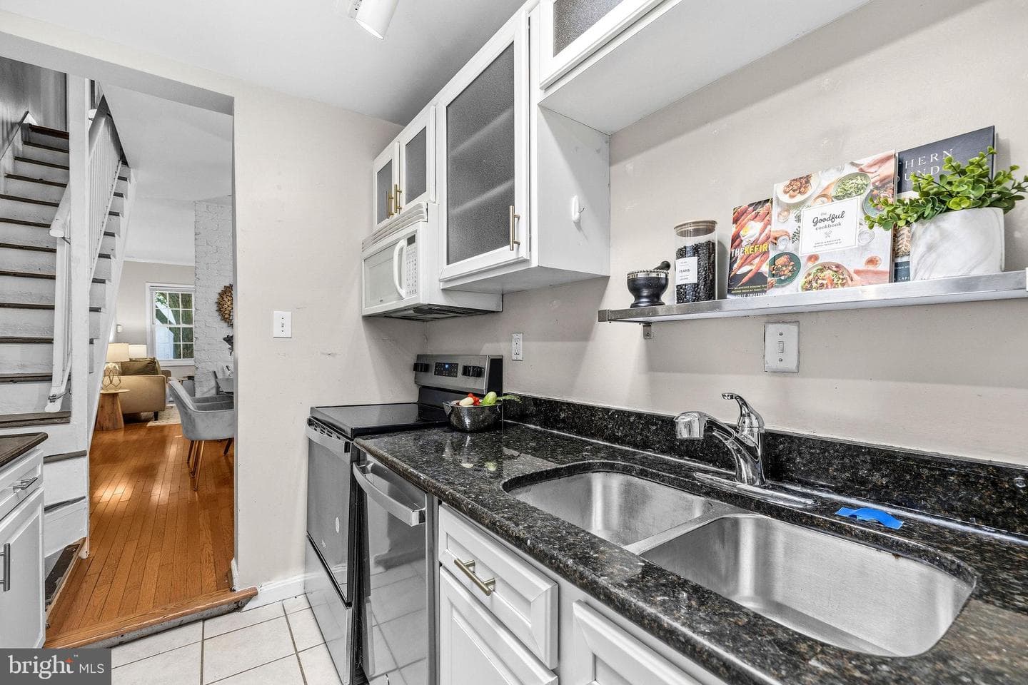473 Ridge Street NW photo 11