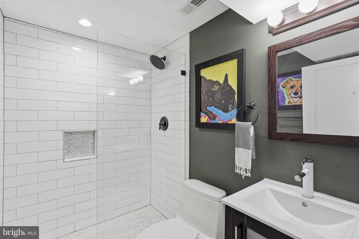 445 Kenyon Street NW photo 29