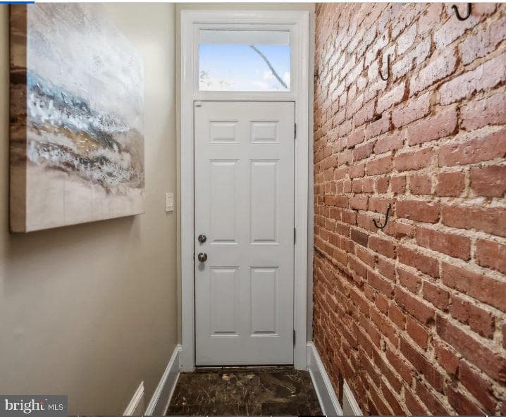 1409 Potomac Avenue SE photo 2